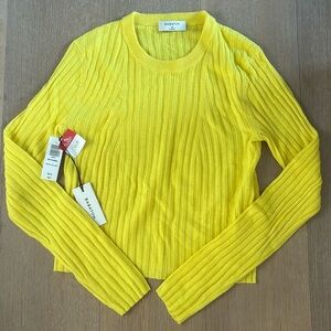 NWT Never worn Aritzia yellow lightweight long sleeve sweater